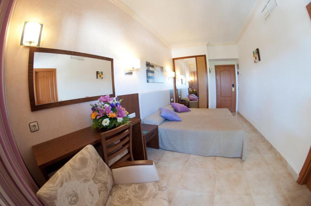 Hotel Cala Gat Cala Ratjada  Rum bild